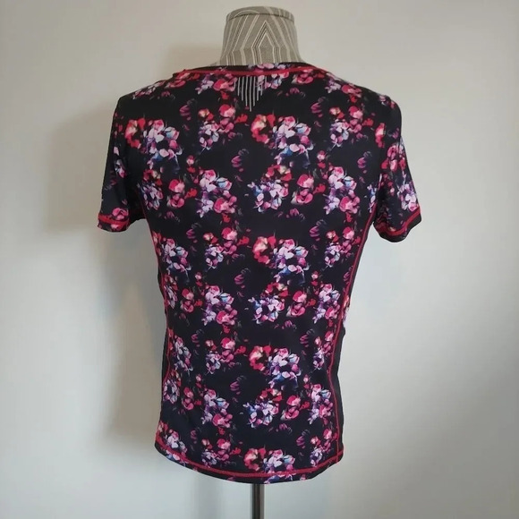 ME Sport Activewear Shirt with  Mesh Cutouts, M - Picture 4 of 7